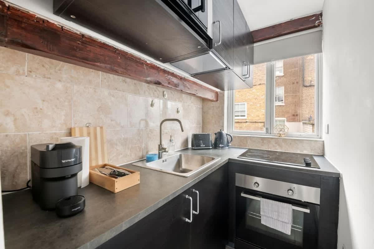 Sg, Duplex Knightsbridge By Harrods Apartment